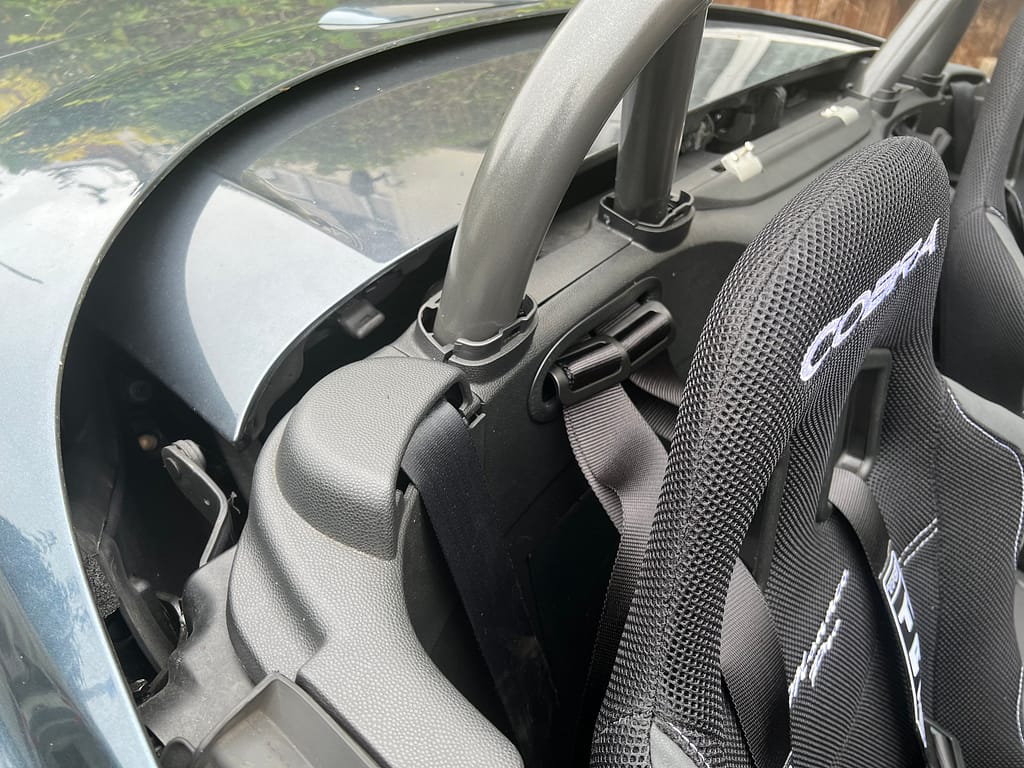 Postbox in the plastic are to allow Harness to attach of Harness Bar of Roll Bar