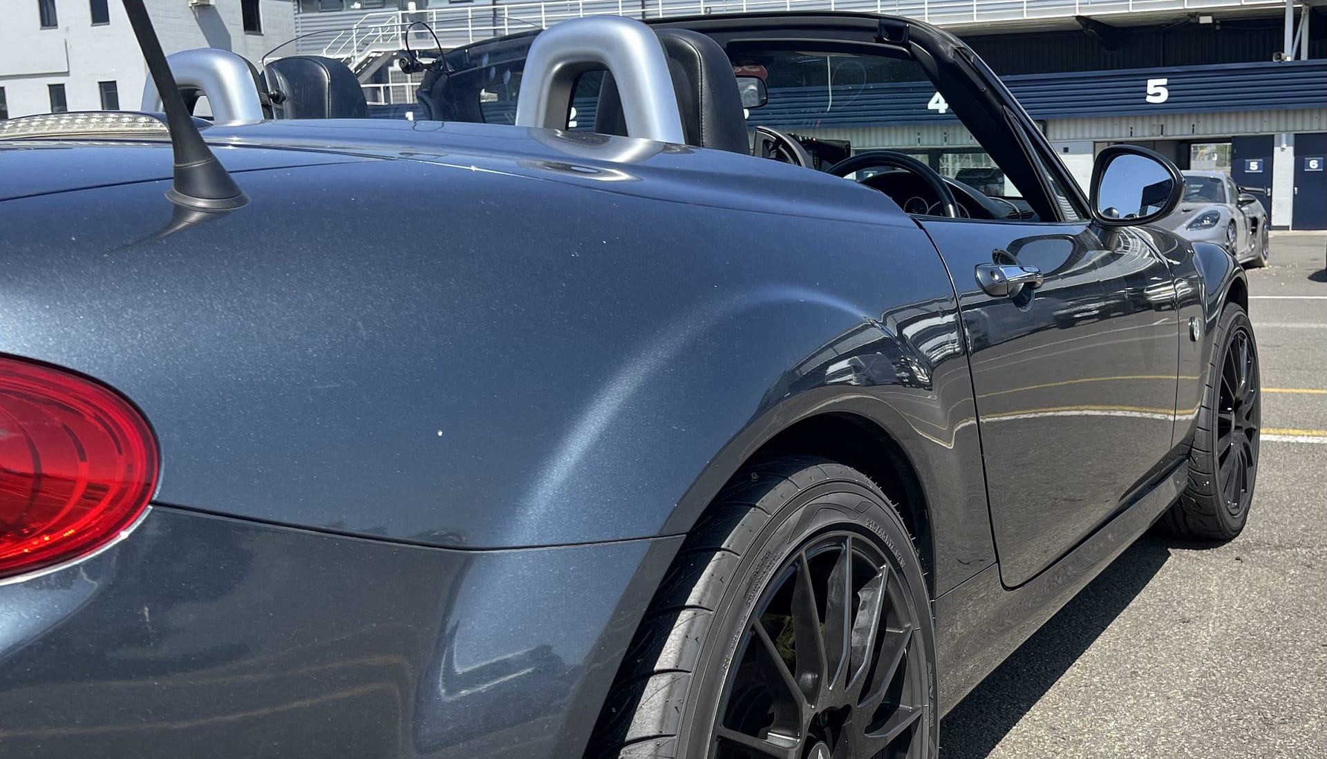 MX-5 MK3 in pit compound at Silverstone Circuit MX-5 MK3 in pit compound at Silverstone Circuit